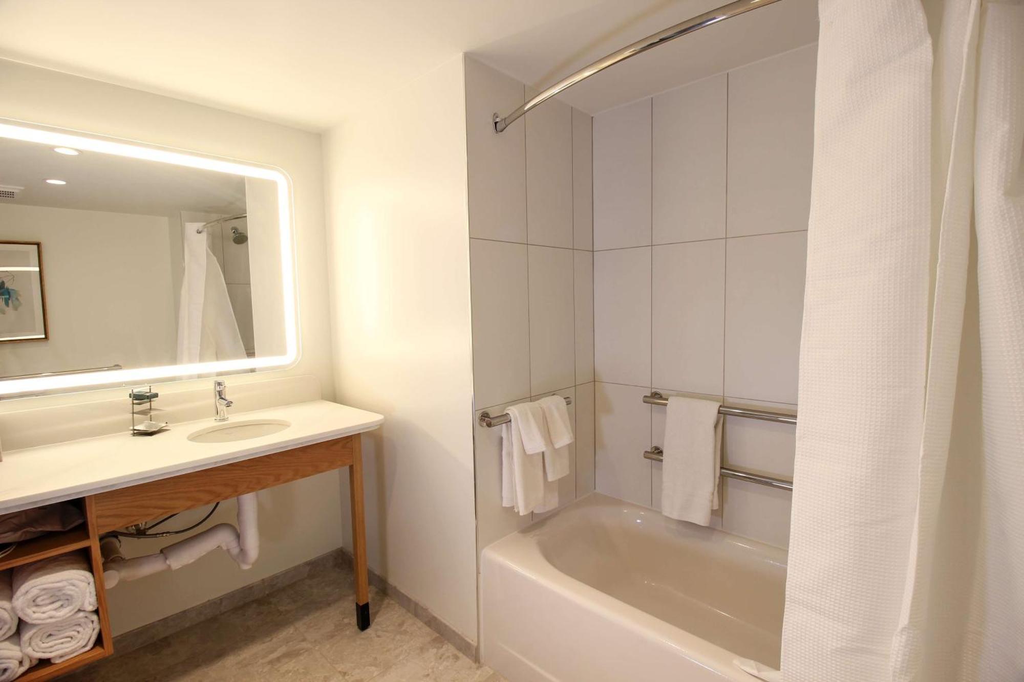 Doubletree By Hilton Clarksville Riverview מראה חיצוני תמונה