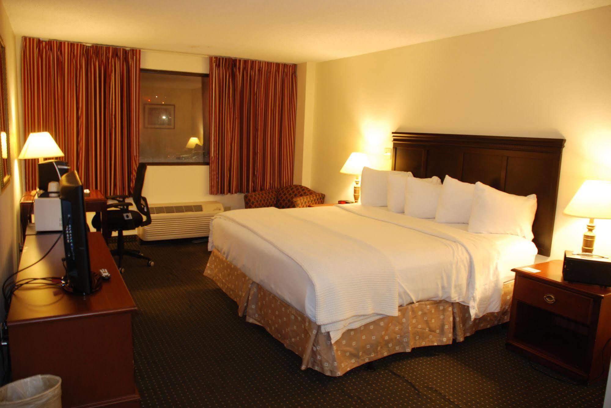 Doubletree By Hilton Clarksville Riverview מראה חיצוני תמונה